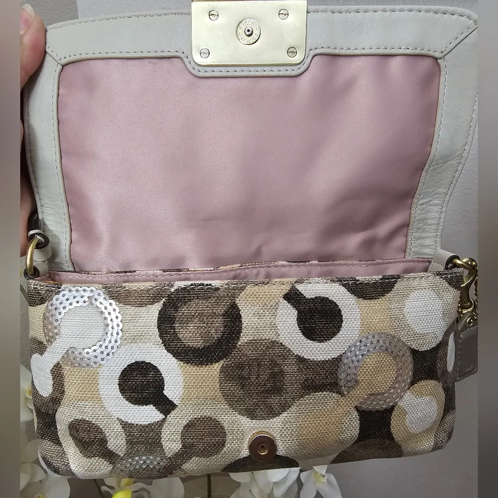 Coach Kristin Embellished Large Clutch Art Deco OP  Leather Multi Tan print EUC - Picture 3 of 16